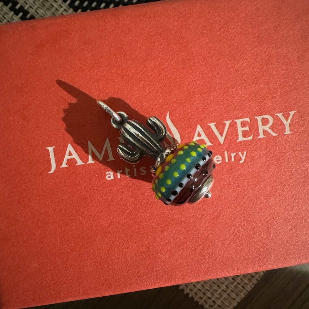 Retired James Avery Cactus Art Glass bead